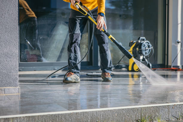 Best Graffiti Removal  in East Providence, RI